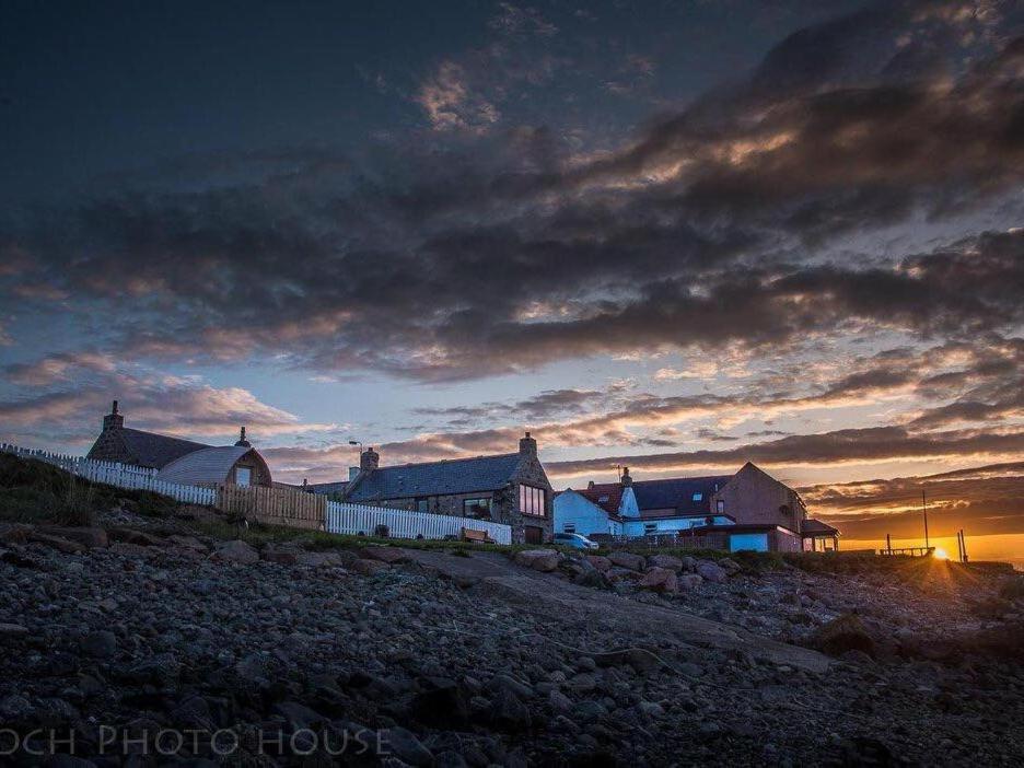 Pew With A View - Seafront Cottages Sandhaven Eksteriør bilde