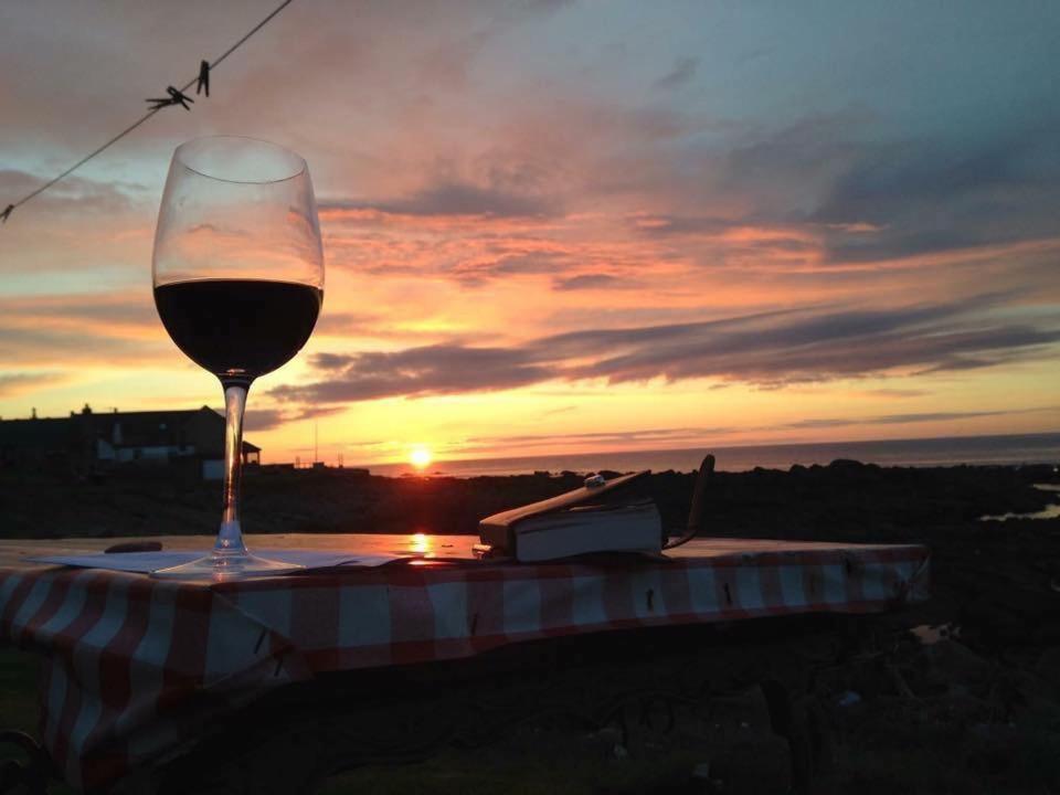 Pew With A View - Seafront Cottages Sandhaven Eksteriør bilde